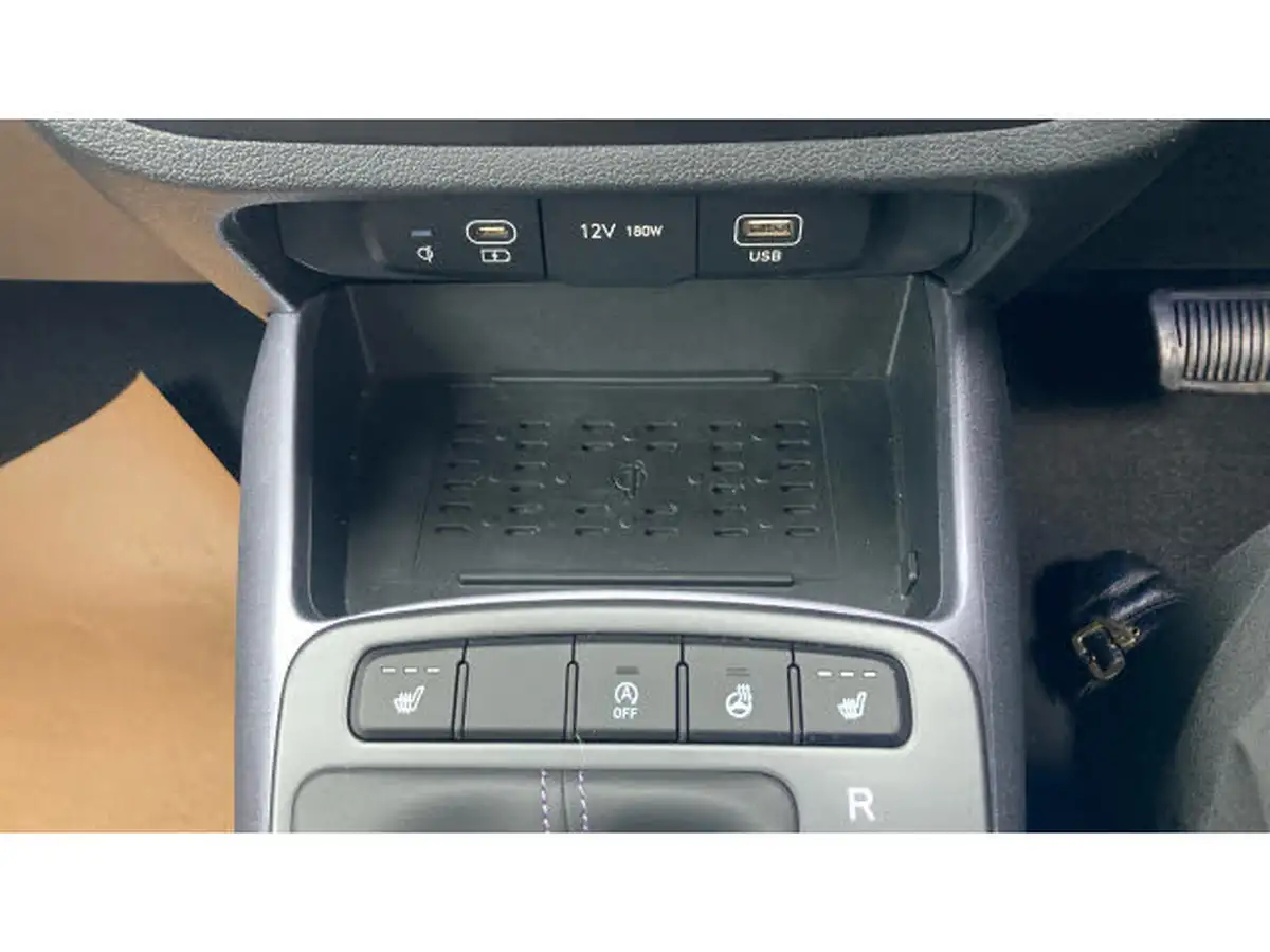 2023-hyundai-i10-12-premium-auto-big-27