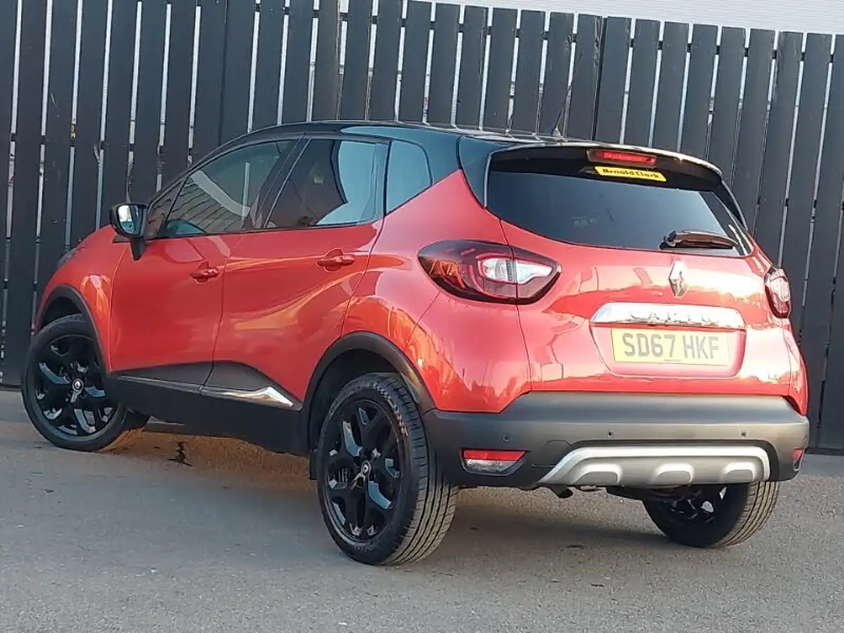 2017-renault-captur-09-tce-signature-x-nav-big-1