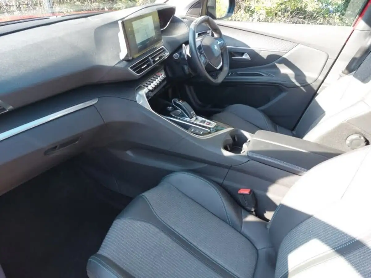 2022-peugeot-3008-suv-12-puretech-allure-eat8-big-4