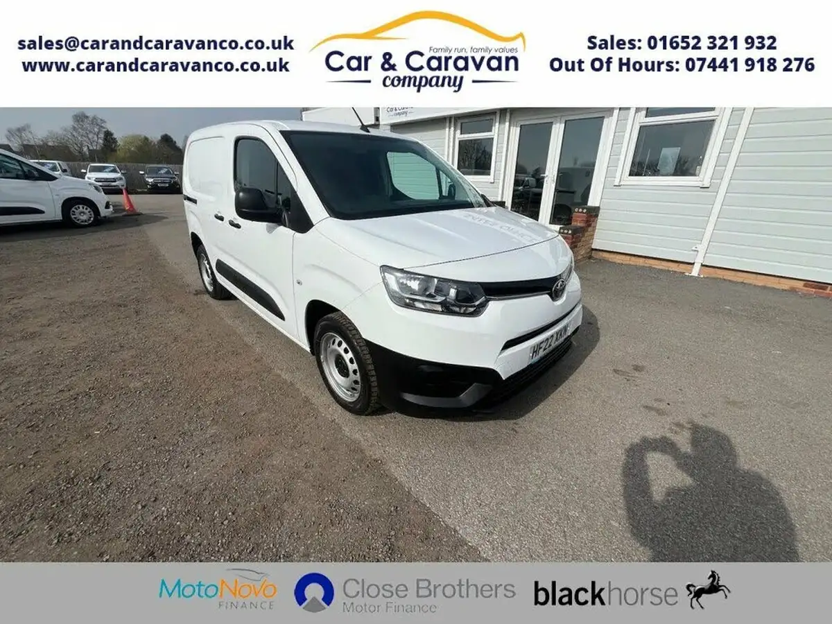 2022-toyota-proace-city-15d-active-big-0