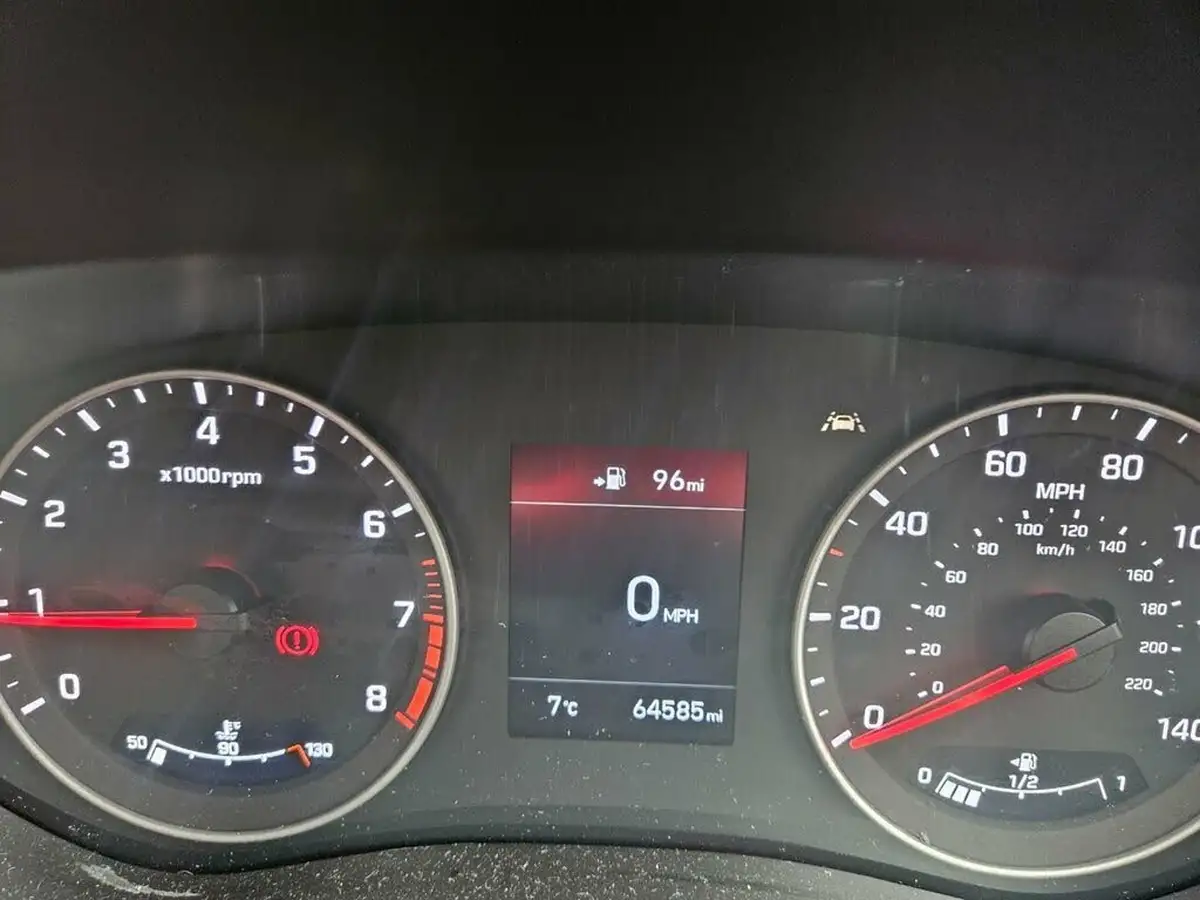 2019-hyundai-i20-12-se-mpi-hatchback-5d-big-8
