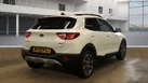 2020-kia-stonic-10-t-gdi-3-dct-small-6