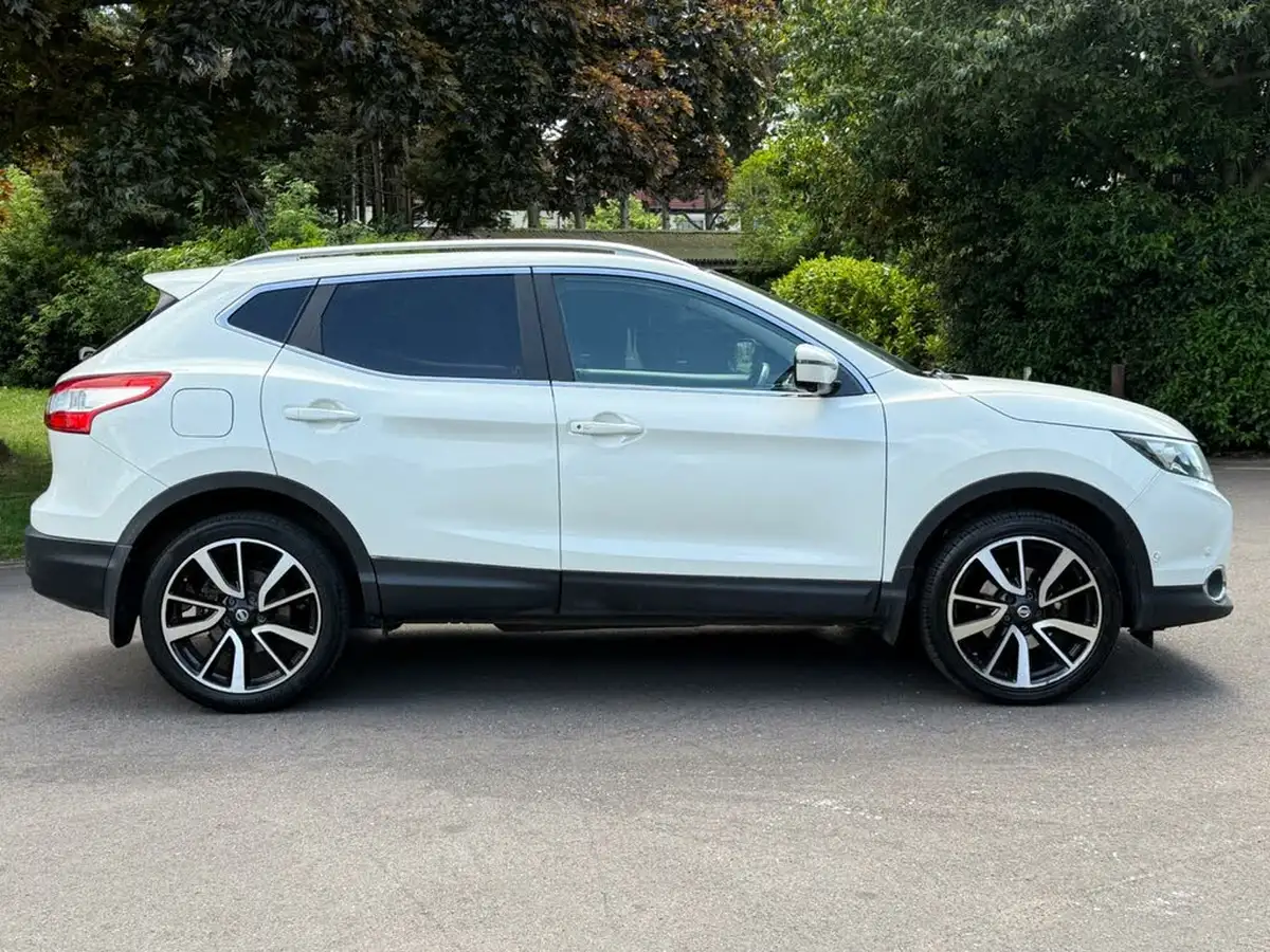 2017-nissan-qashqai-12-dig-t-tekna-xtronic-cvt-big-12