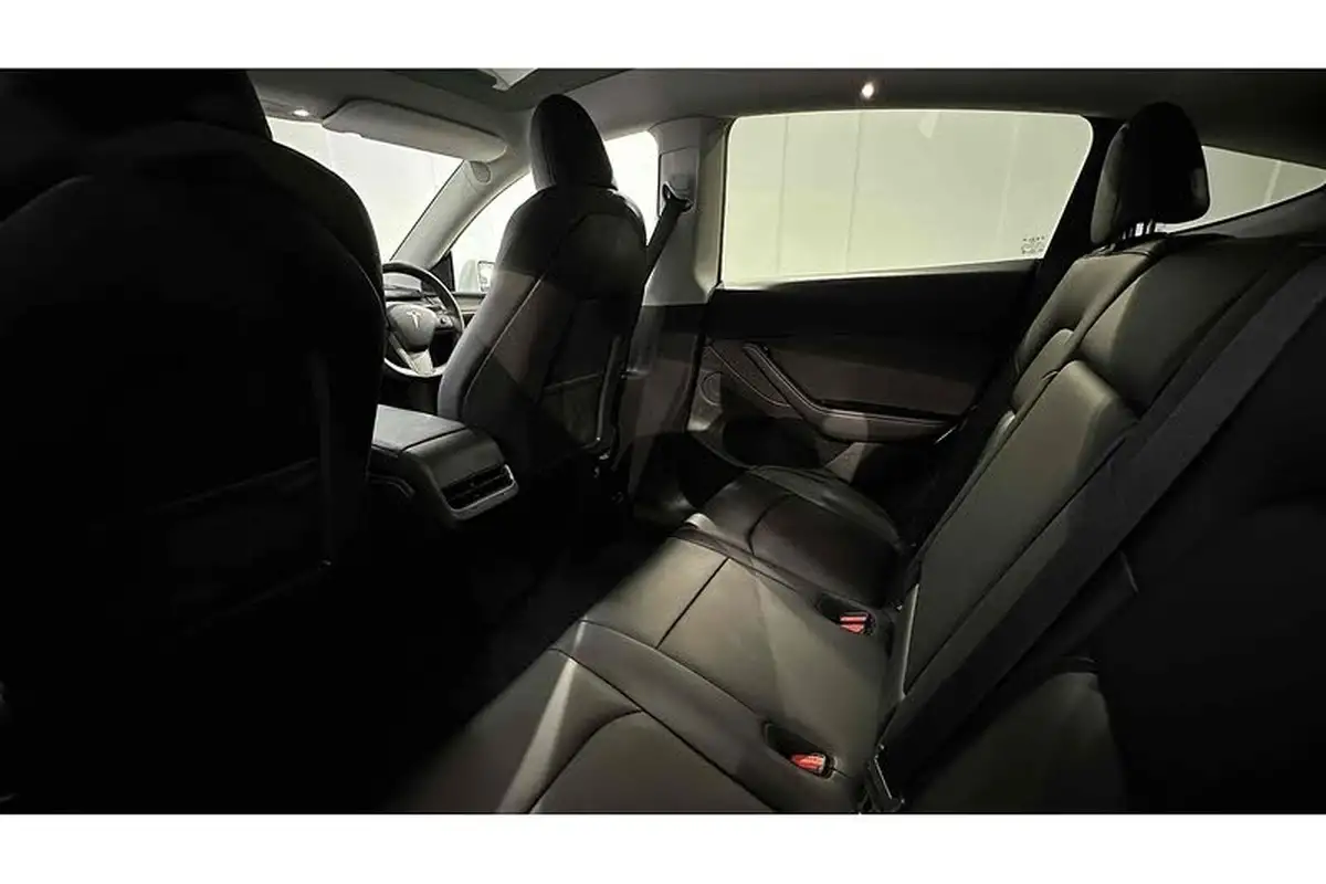 2023-tesla-model-y-e-rwd-big-22