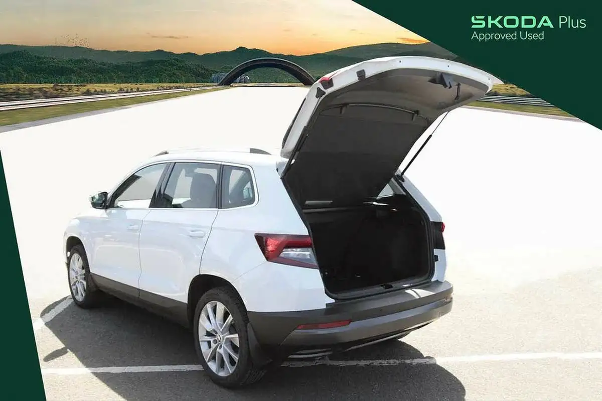 2018-skoda-karoq-15-tsi-se-l-ss-big-11