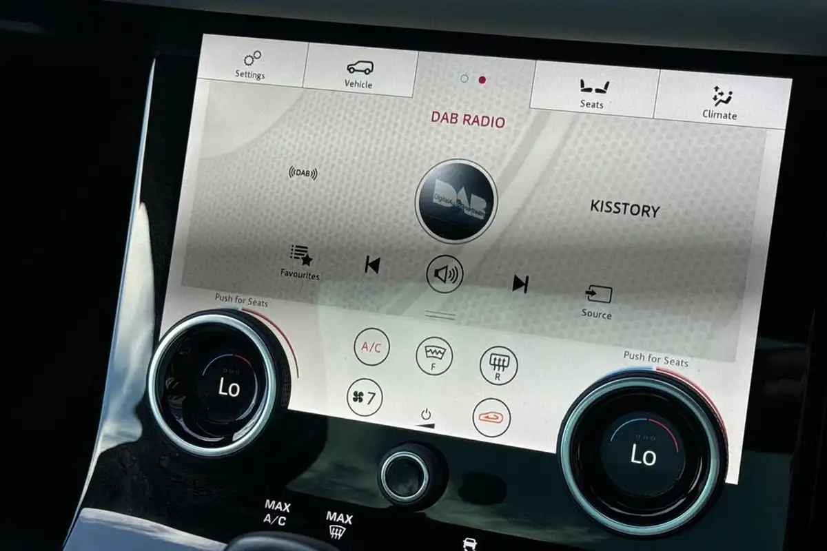2020-land-rover-range-rover-evoque-20-d180-first-edition-big-23