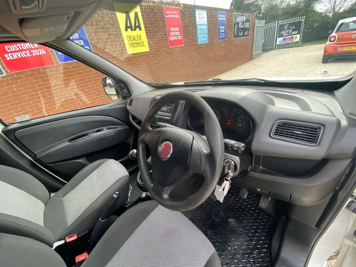2017-fiat-doblo-cargo-13td-l1h2-big-9