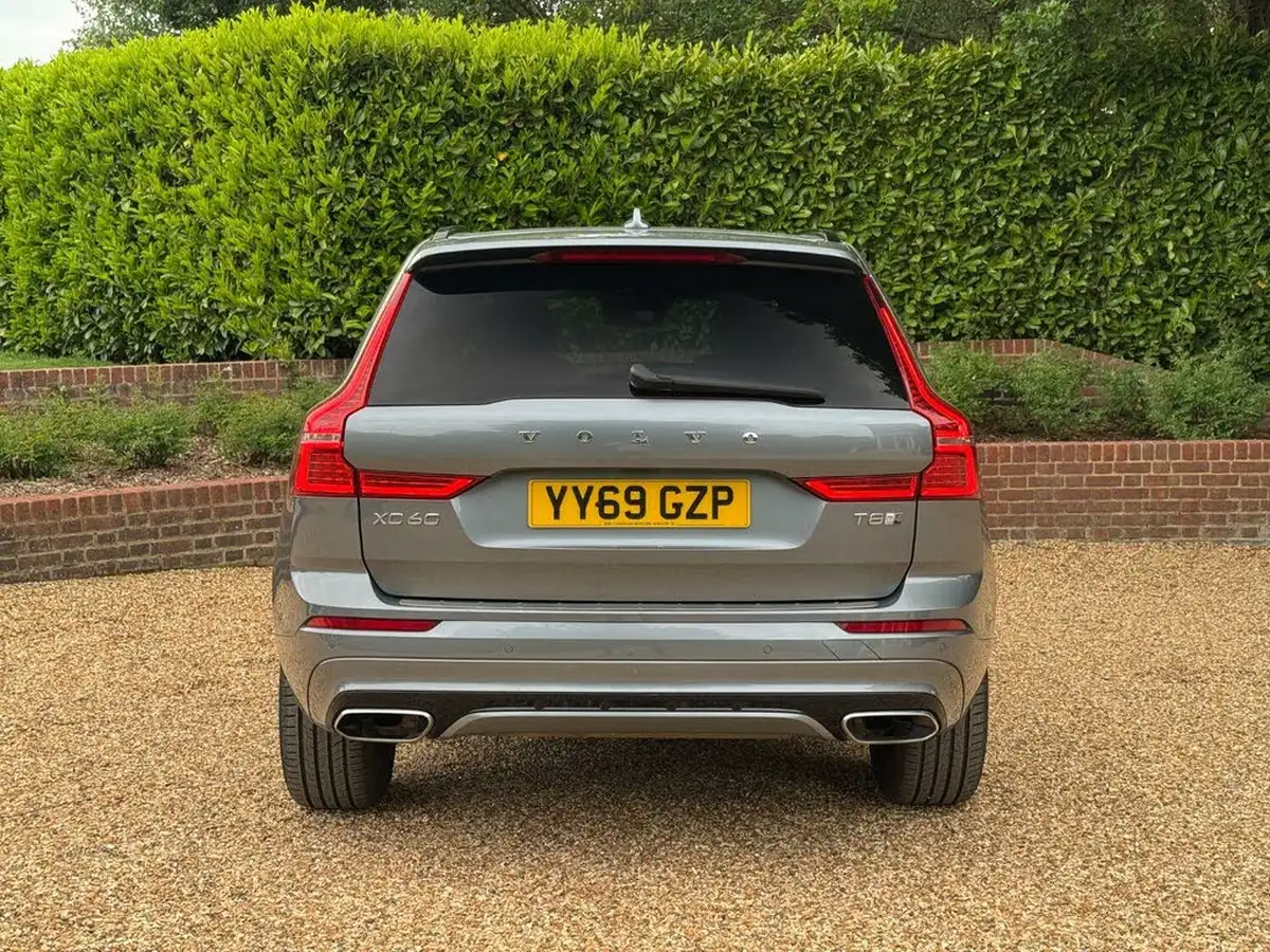 2019-volvo-xc60-20-t8-r-design-big-4