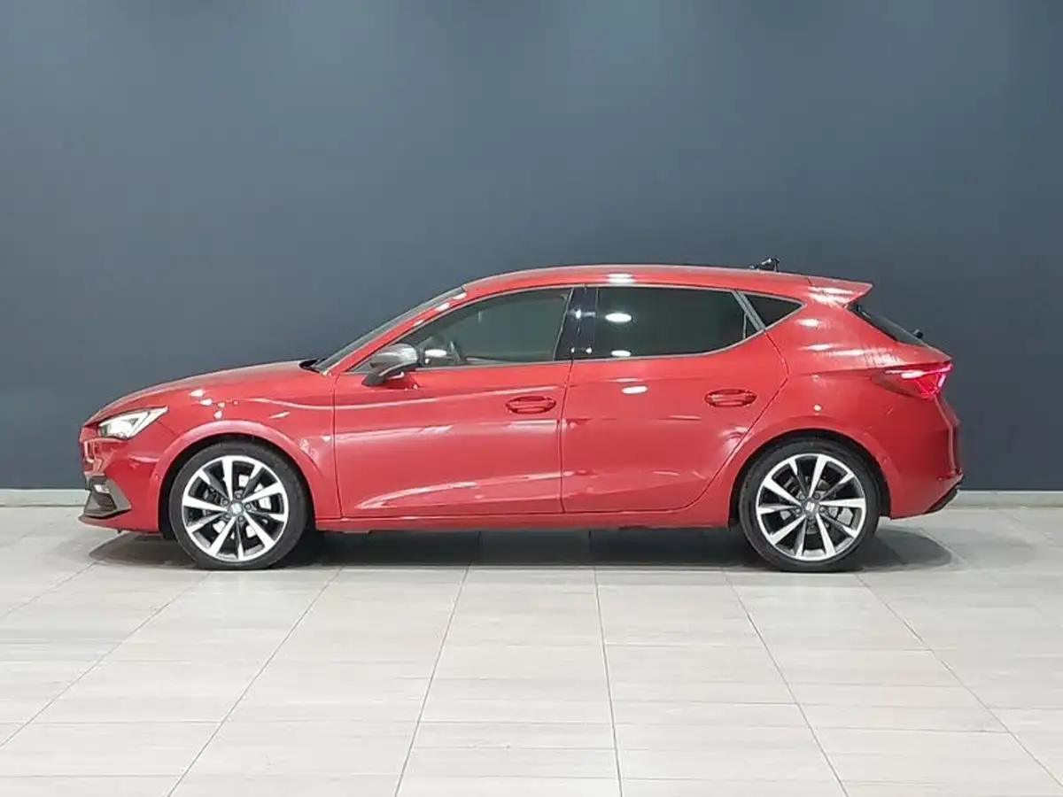 2020-seat-leon-15-etsi-fr-first-edition-hatchback-big-3