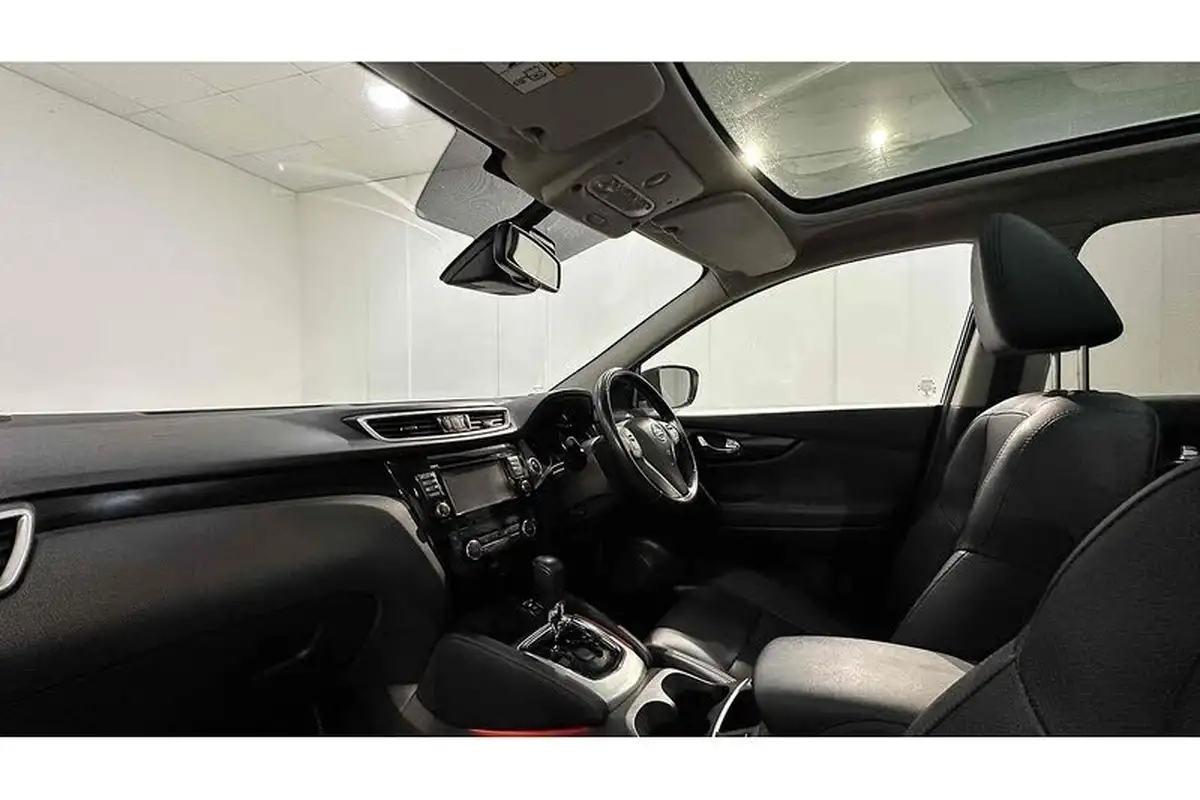 2016-nissan-qashqai-12-dig-t-tekna-xtronic-cvt-big-19