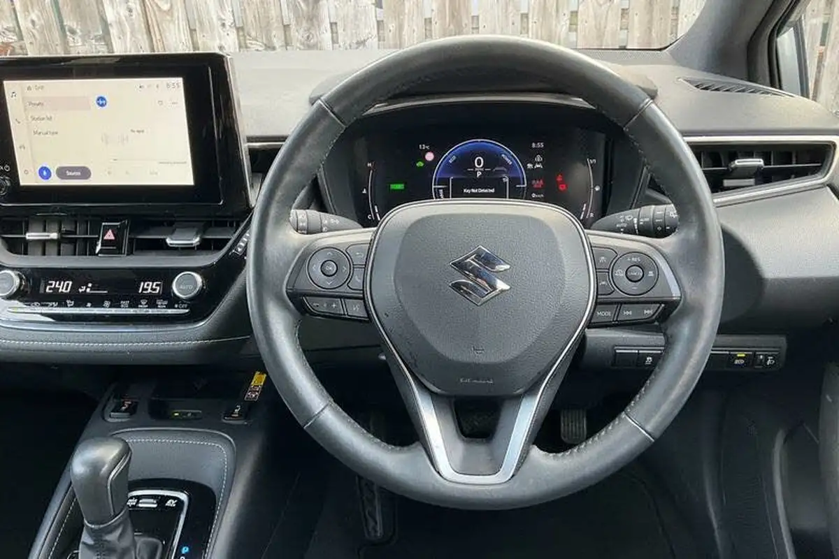 2023-suzuki-swace-18-ultra-big-11