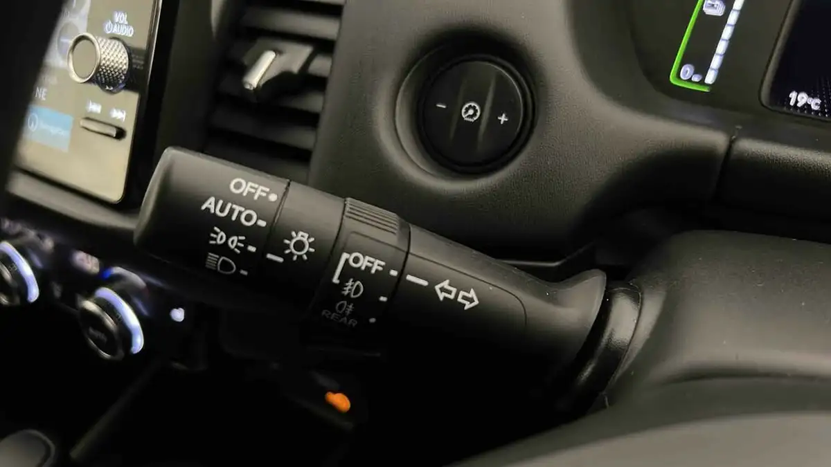 2021-honda-jazz-15-i-mmd-ex-107ps-big-35