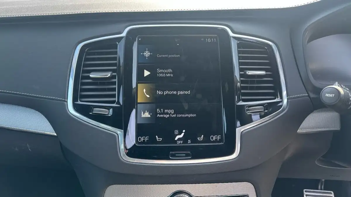 2021-volvo-xc90-20td-b5-r-design-big-11