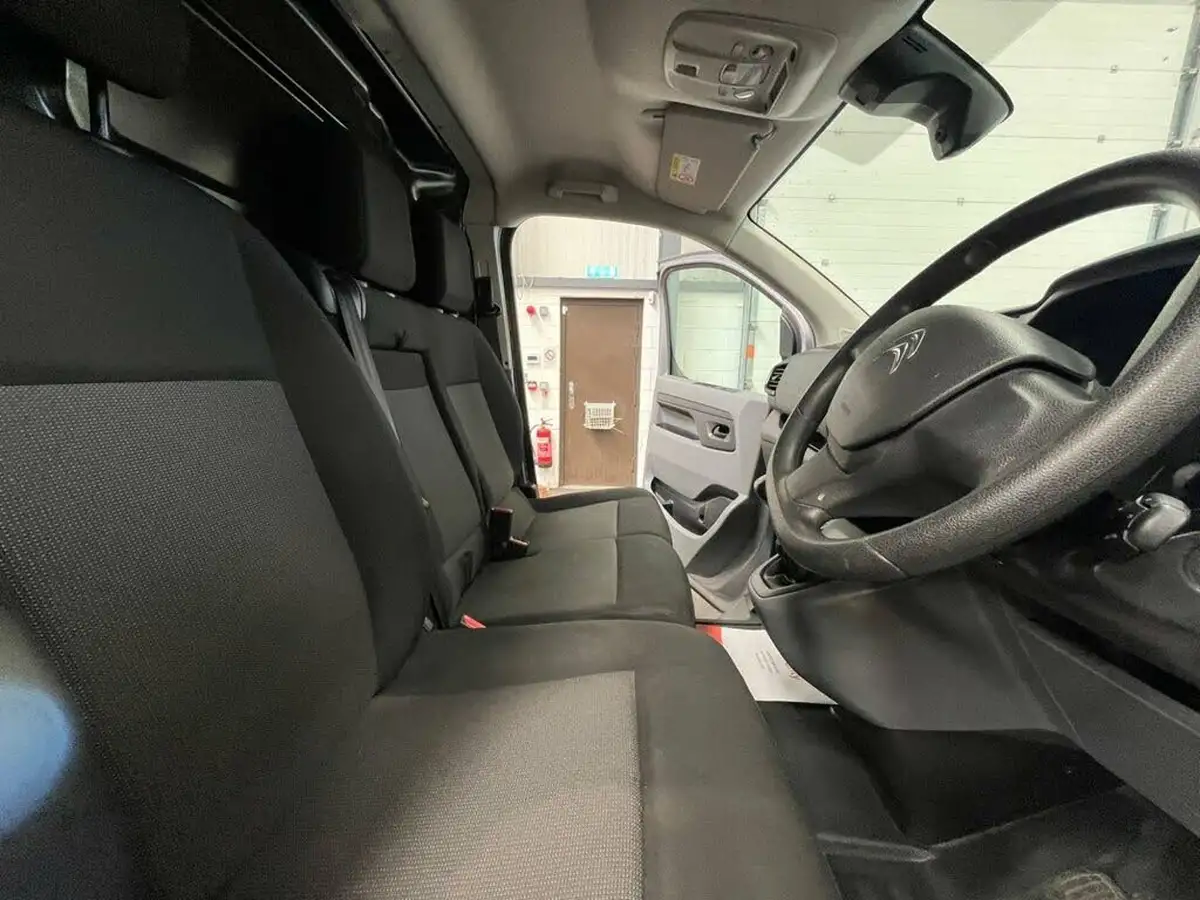 2022-citroen-dispatch-15bluehdi-enterprise-pro-xl-1000-big-14