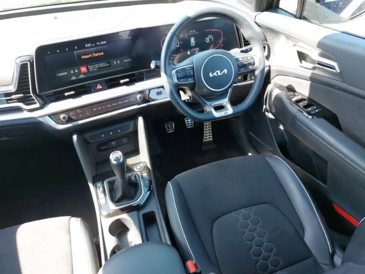 2024-kia-sportage-16-t-gdi-gt-line-157bhp-48v-big-9