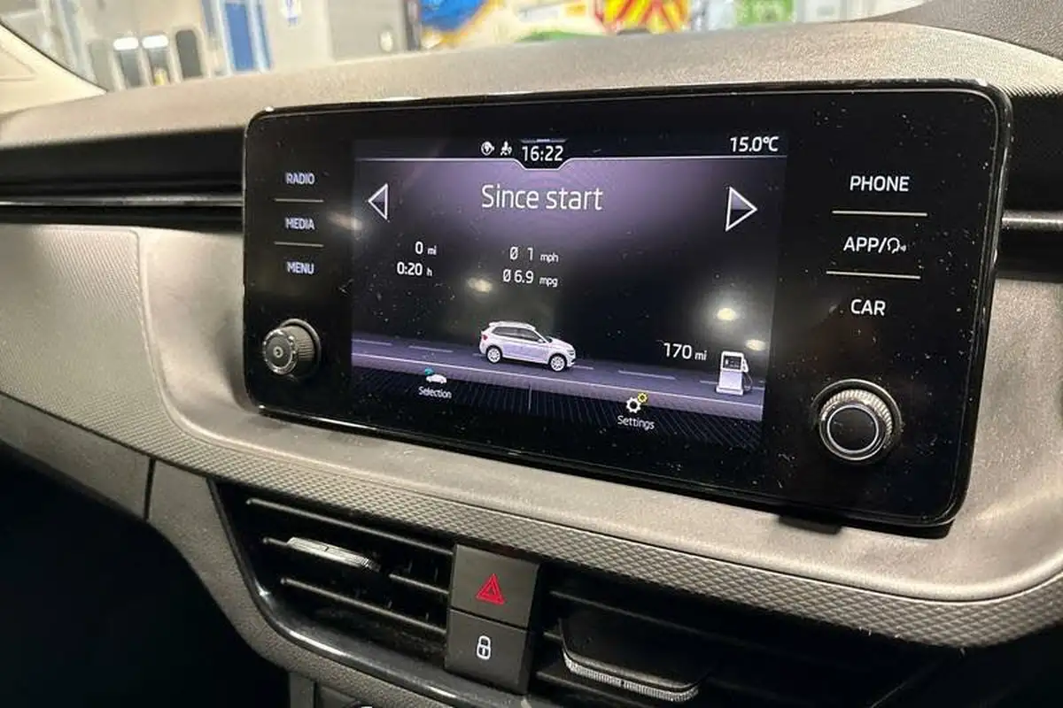 2020-skoda-kamiq-10-tsi-se-115ps-big-34