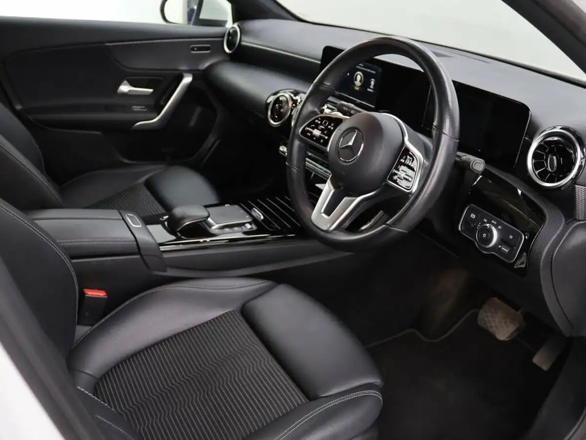 2020-mercedes-benz-a-class-15d-a180d-sport-hatchback-5d-7g-dct-big-9