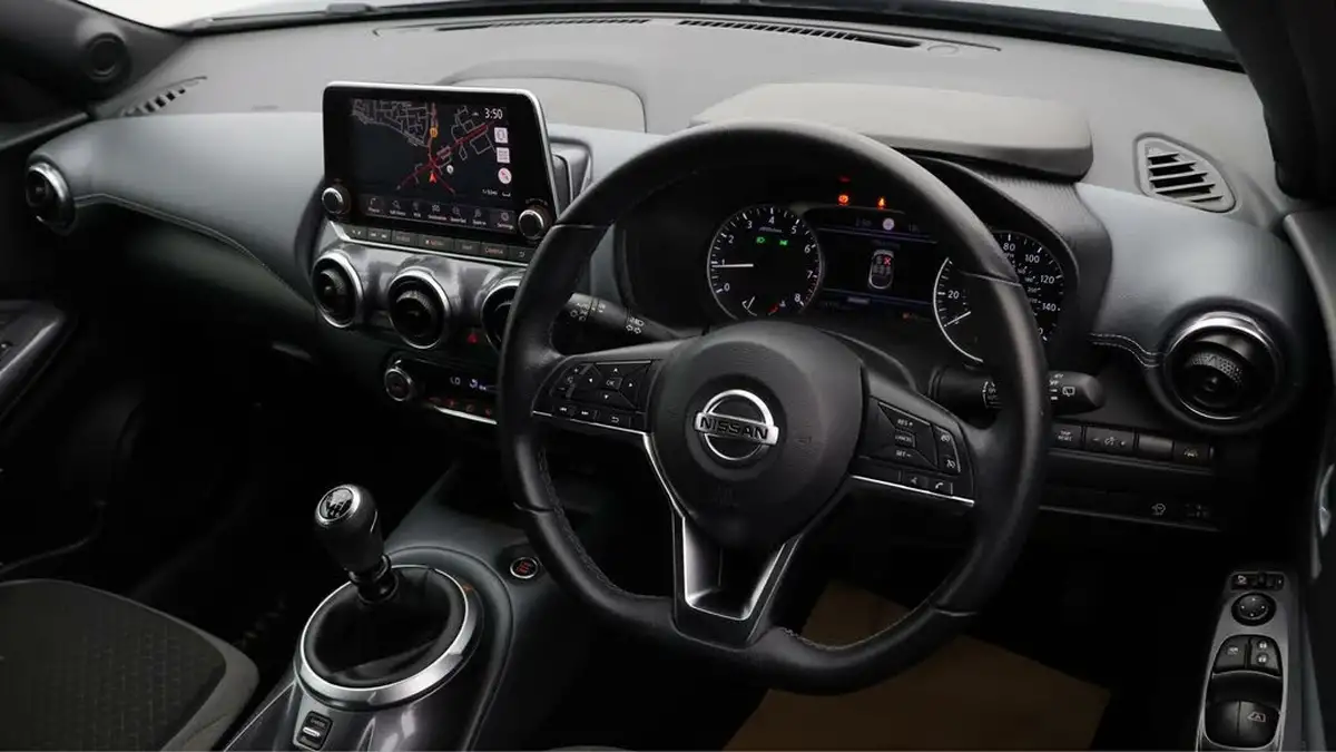 2022-nissan-juke-10-dig-t-n-connecta-big-8