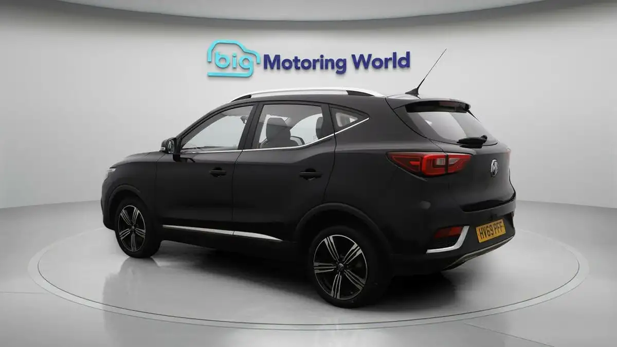 2019-mg-zs-suv-10t-gdi-exclusive-111ps-big-5