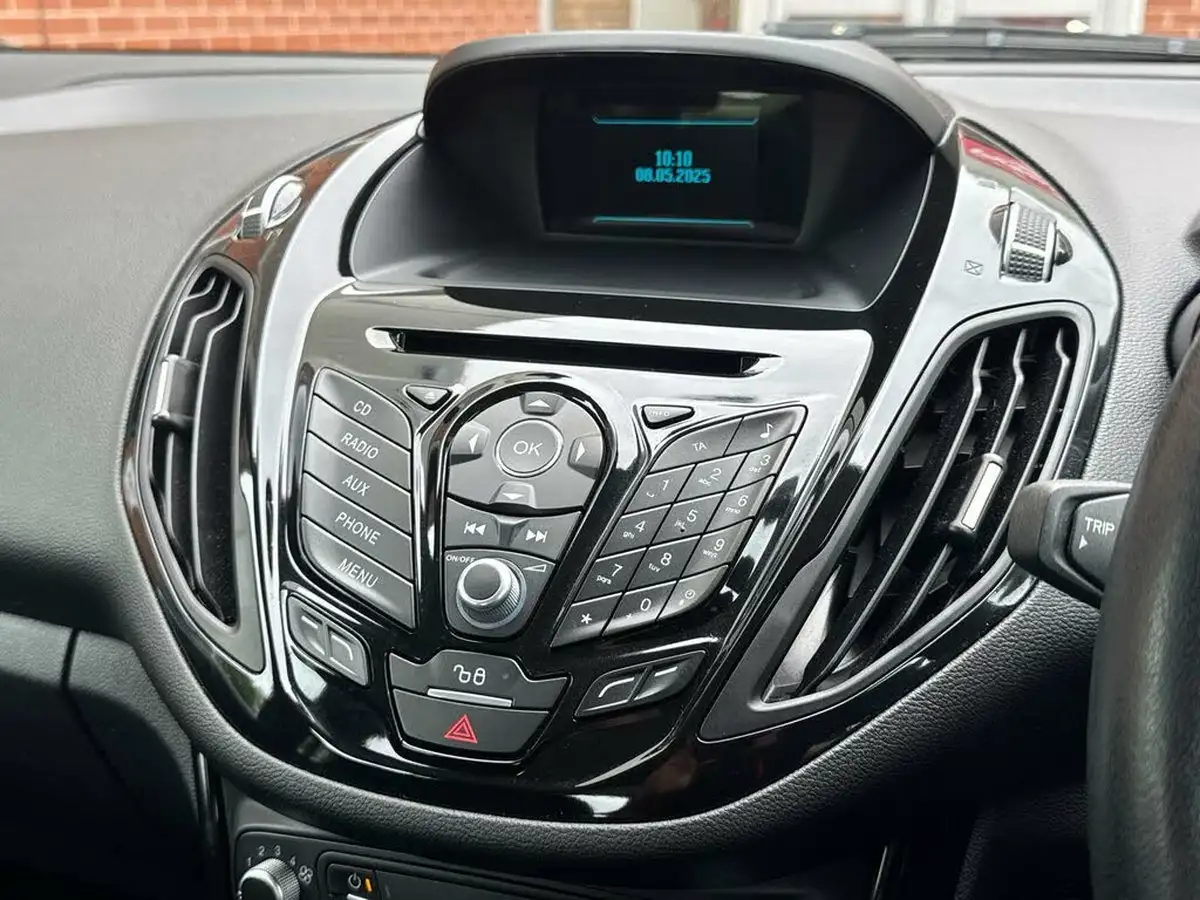 2015-ford-b-max-16-zetec-big-18
