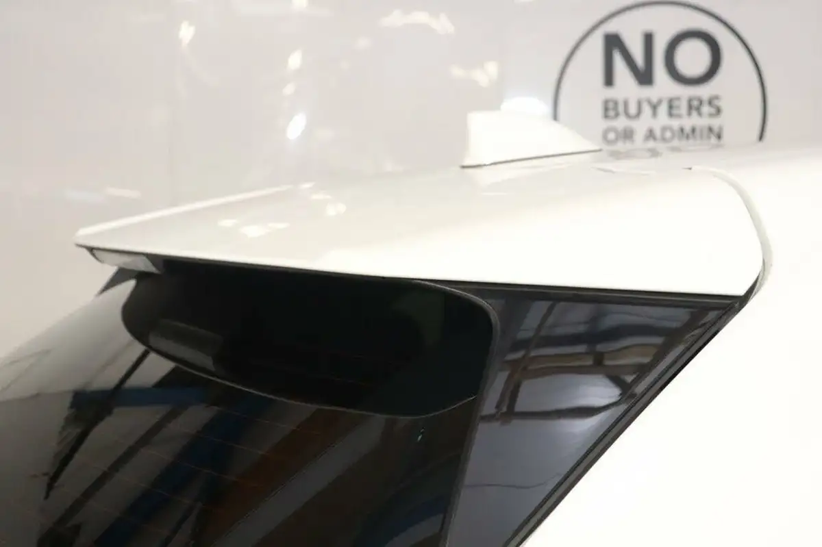 2022-toyota-yaris-cross-15-vvt-i-icon-big-19