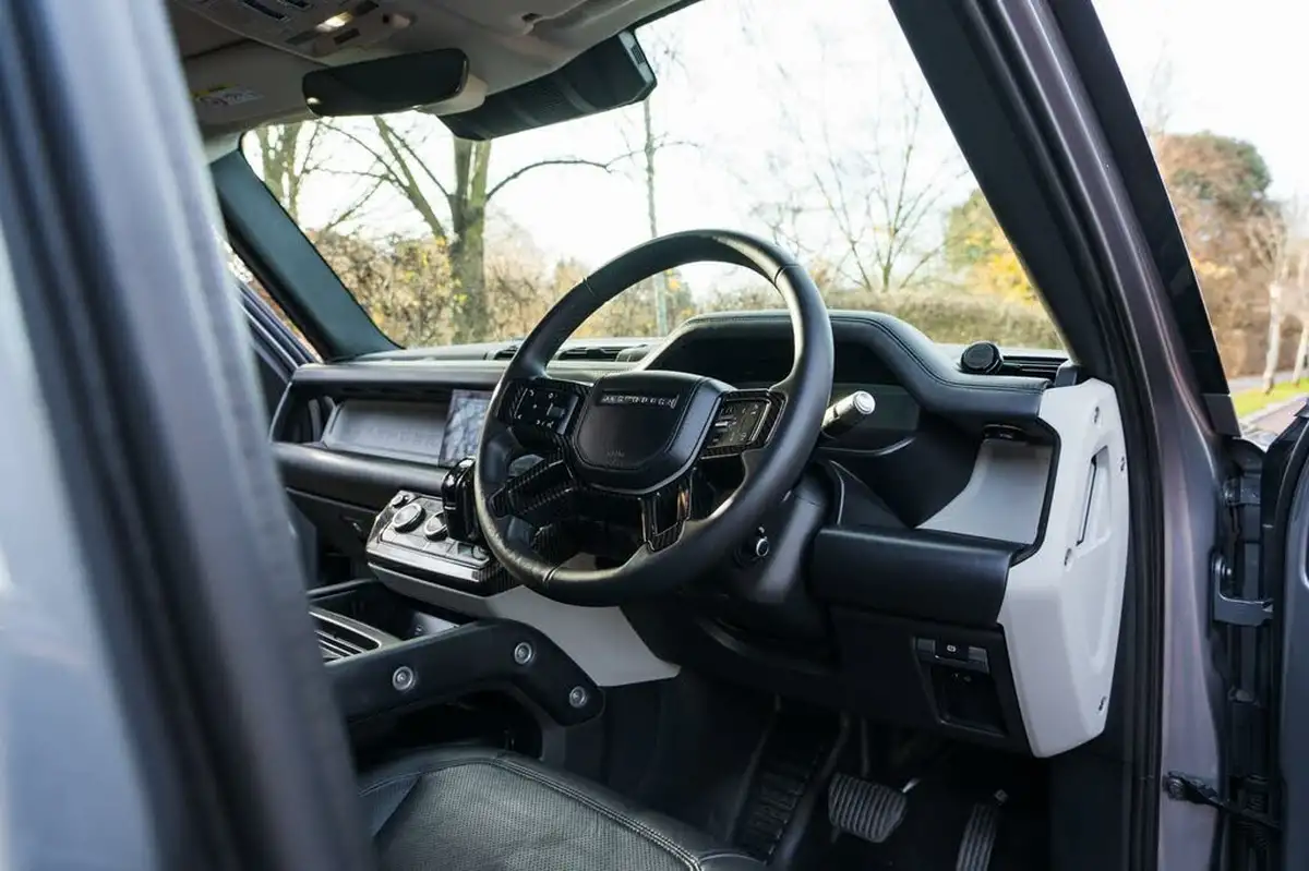 2021-land-rover-110-defender-30-d250-hse-big-20
