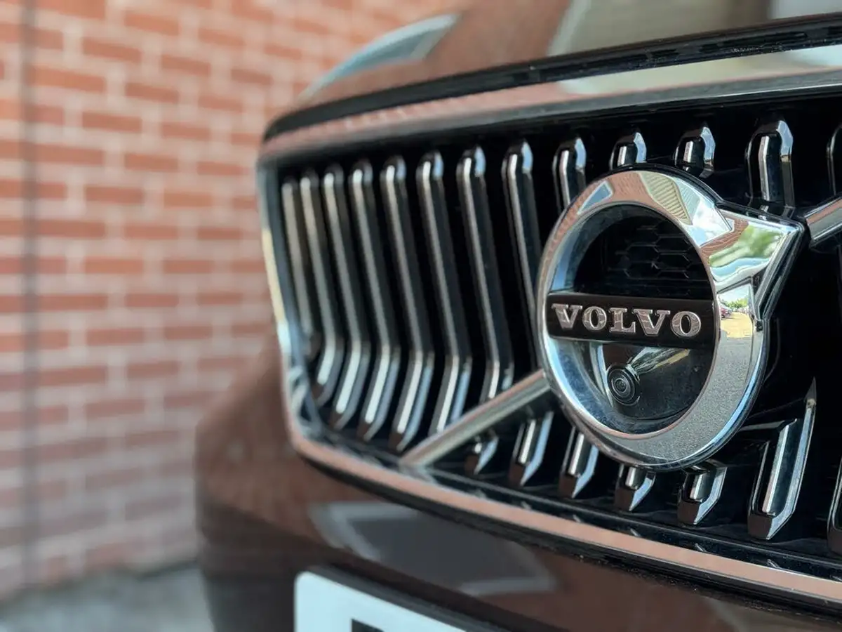 2019-volvo-xc40-20-t4-inscription-awd-big-39