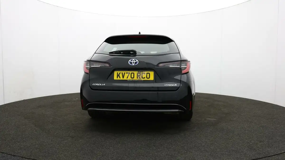 2020-toyota-corolla-18-vvt-i-icon-tech-spare-wheel-touring-sports-5d-big-64