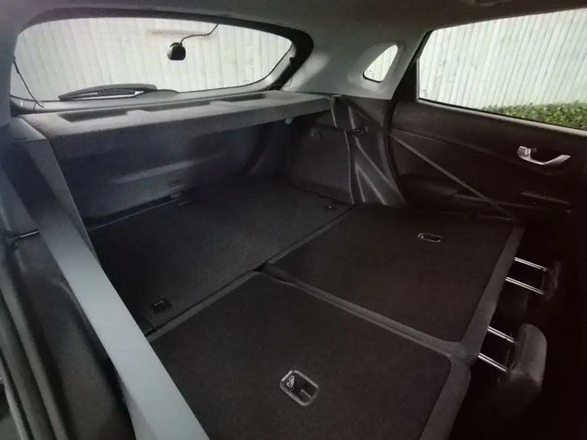 2023-hyundai-kona-16-gdi-ultimate-big-40