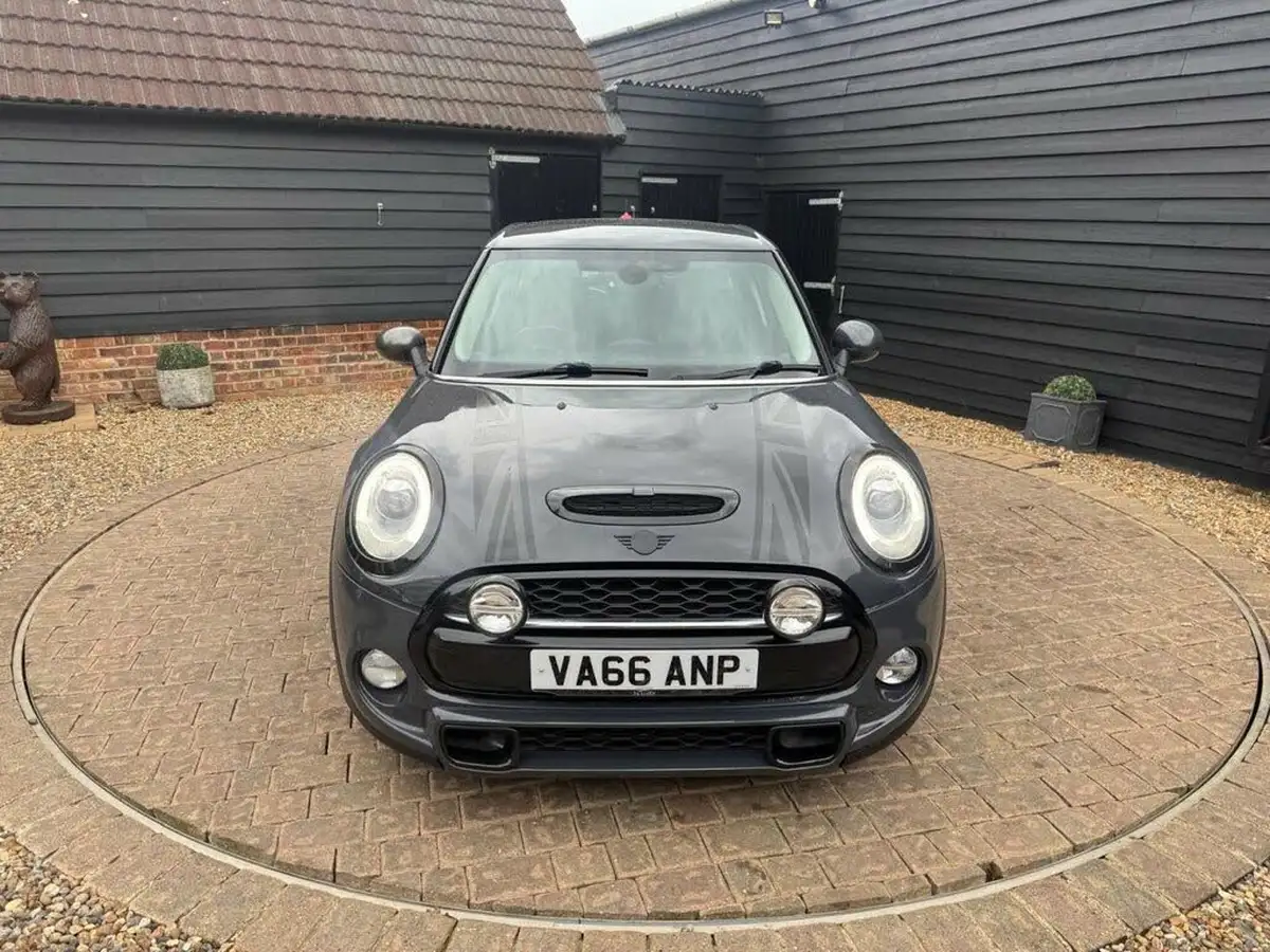 2016-mini-cooper-20-cooper-s-ss-hatchback-5d-big-3