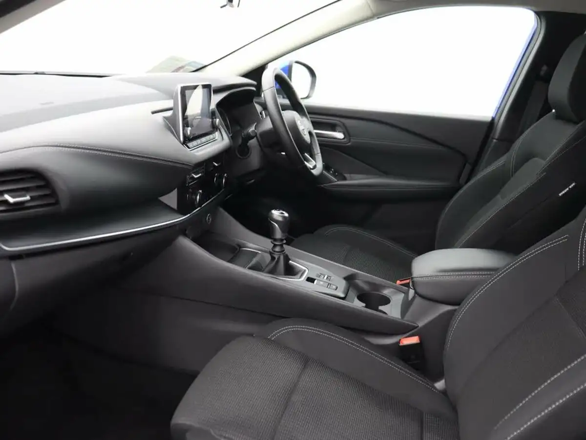 2023-nissan-qashqai-13-dig-t-acenta-premium-140ps-big-31