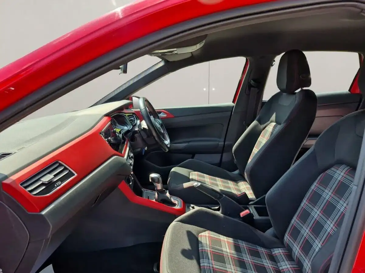 2018-volkswagen-polo-20-tsi-gti-big-15