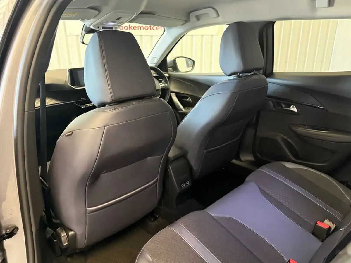 2021-peugeot-2008-suv-12-puretech-allure-130bhp-big-13