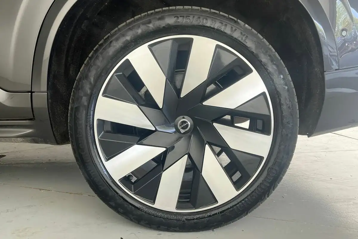 2024-volvo-xc90-20-t8-plus-big-20