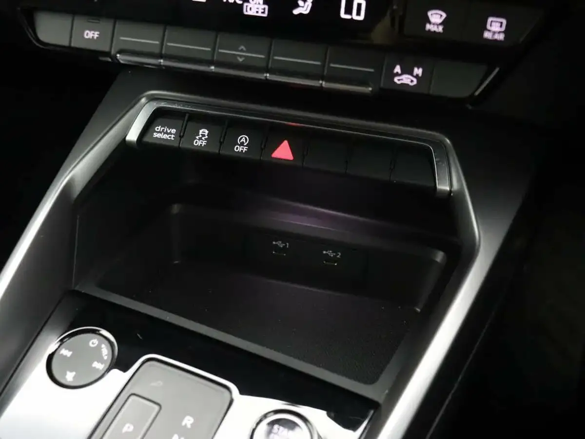 2023-audi-a3-15-35-tfsi-s-line-saloon-4d-tronic-big-32
