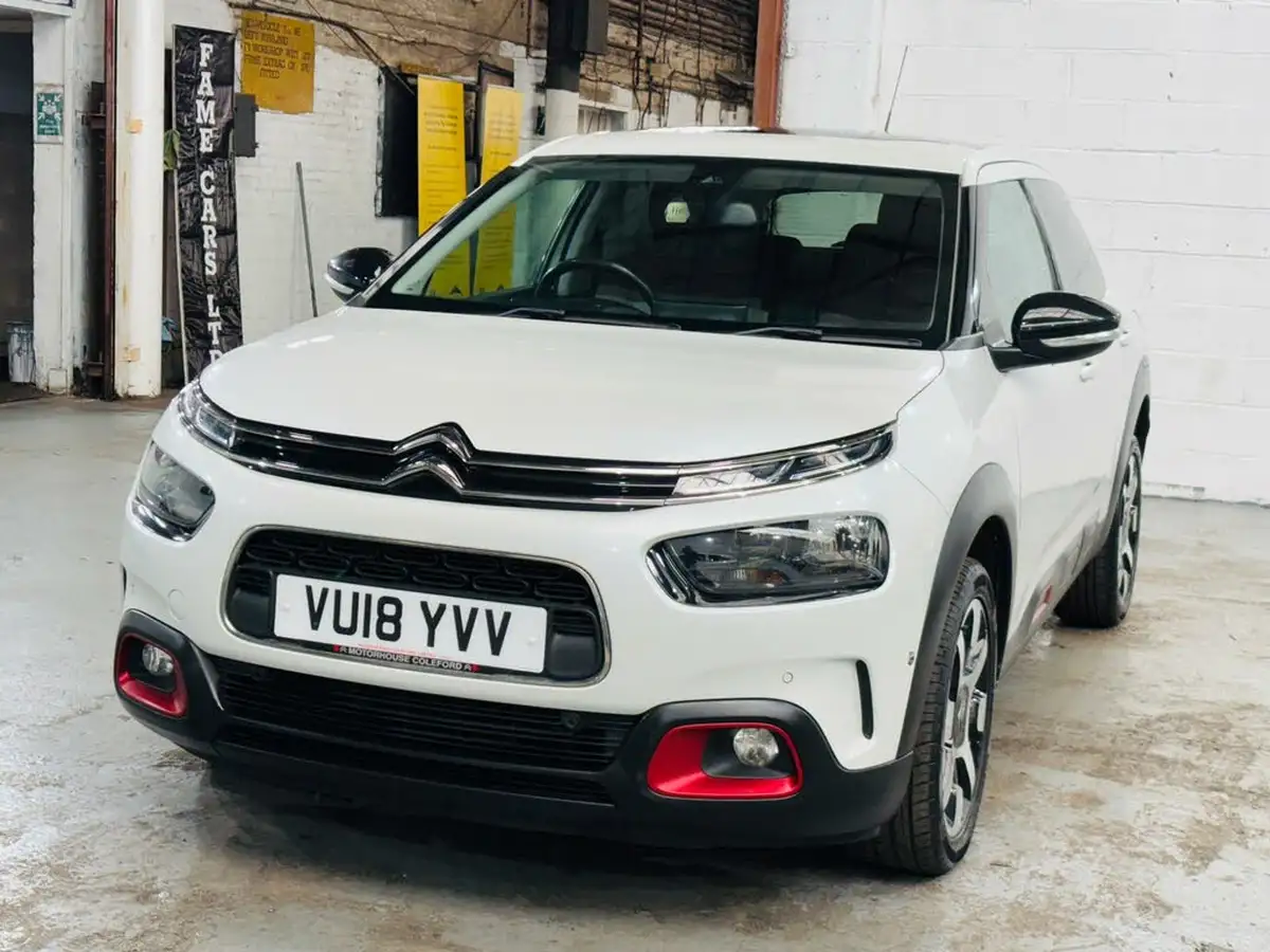 2018-citroen-c4-cactus-12-puretech-flair-110ps-eat6-big-3