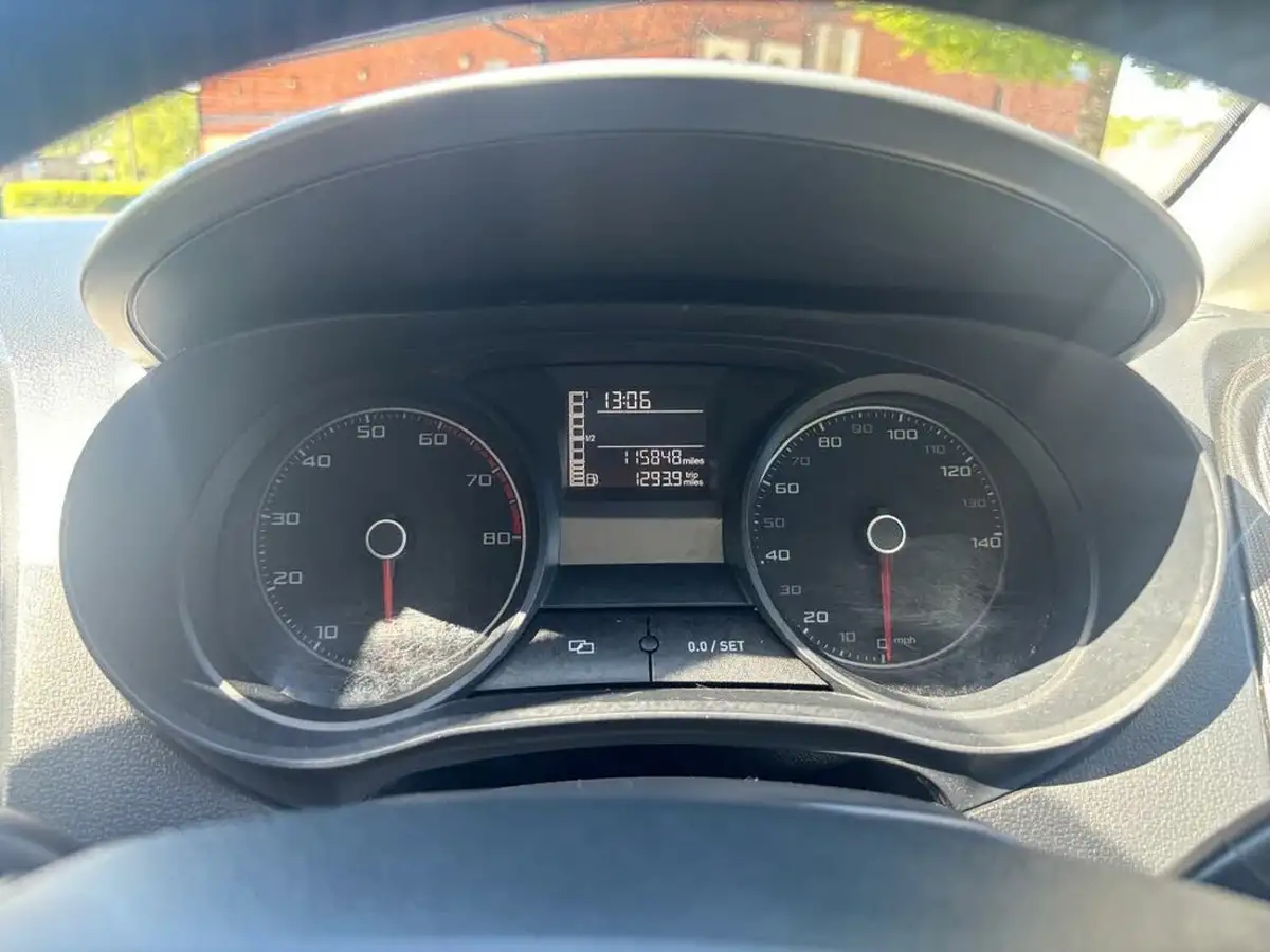 2015-seat-ibiza-14-toca-sportcoupe-3d-big-19