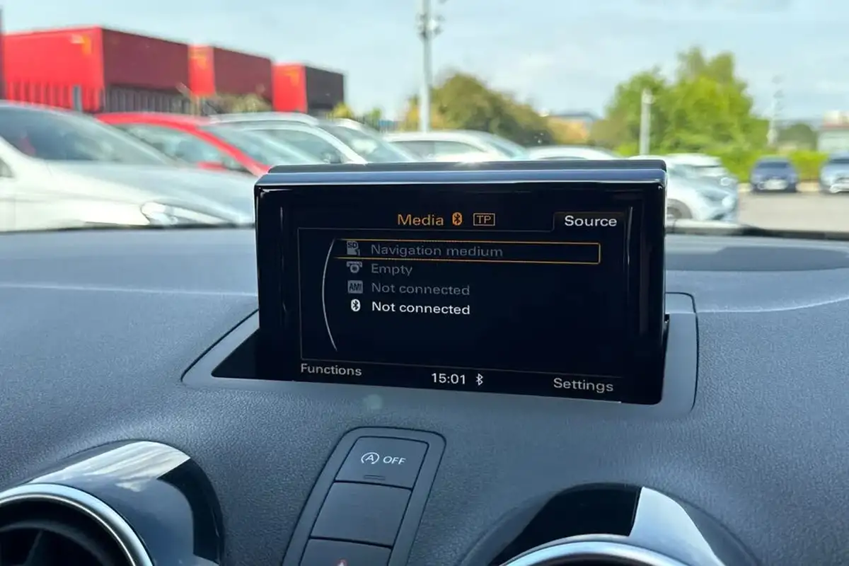 2018-audi-a1-14-tfsi-sport-nav-sportback-5d-big-46