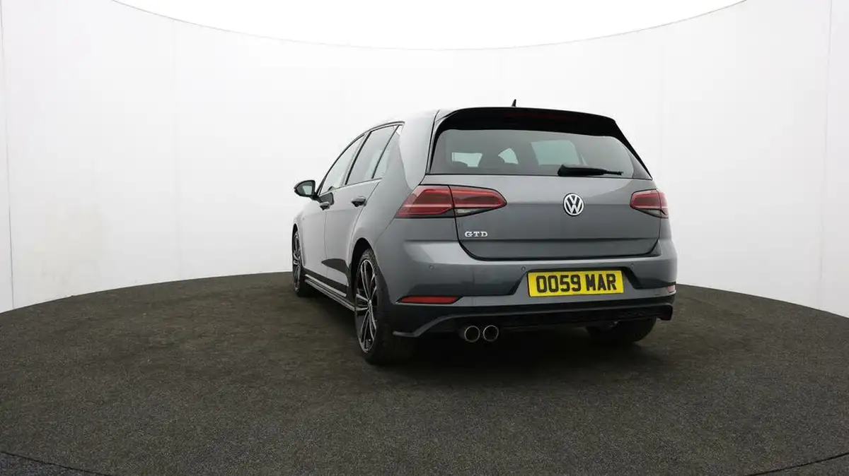 2017-volkswagen-golf-20tdi-gtd-ss-hatchback-5d-big-30