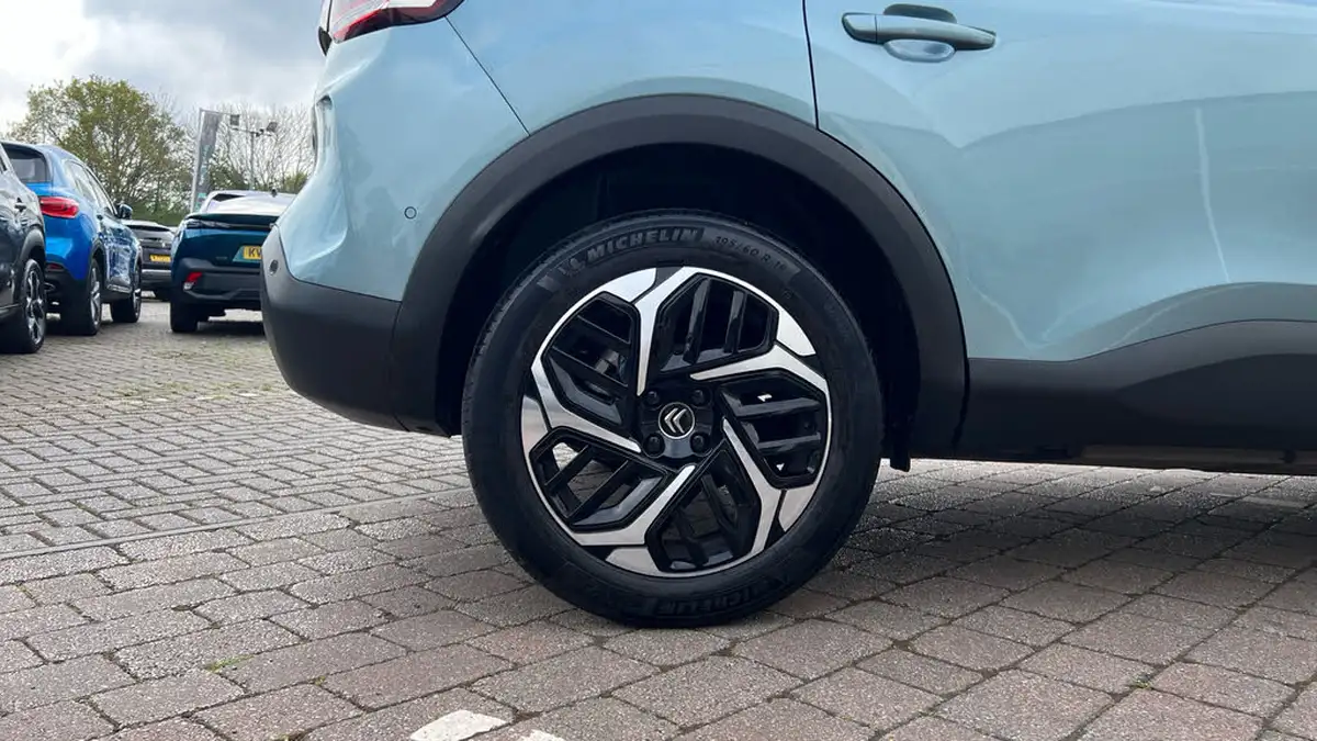 2022-citroen-c4-12-puretech-shine-plus-130ps-big-15