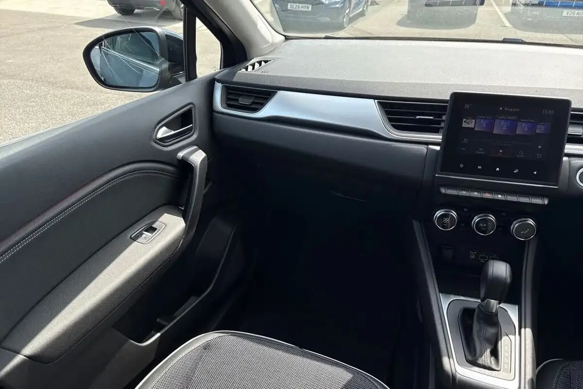 2023-renault-captur-16-techno-145ps-full-big-19