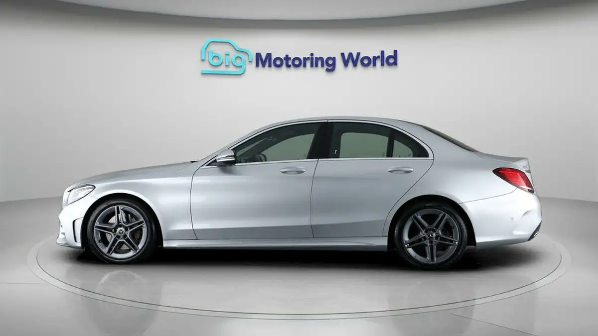 2019-mercedes-benz-c-class-20d-c300d-amg-line-245ps-ss-saloon-4d-big-3