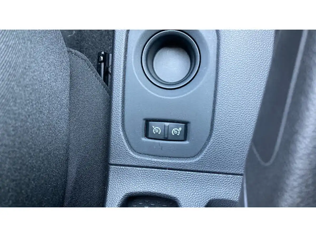 2021-dacia-duster-10-tce-comfort-90bhp-station-wagon-5d-big-20