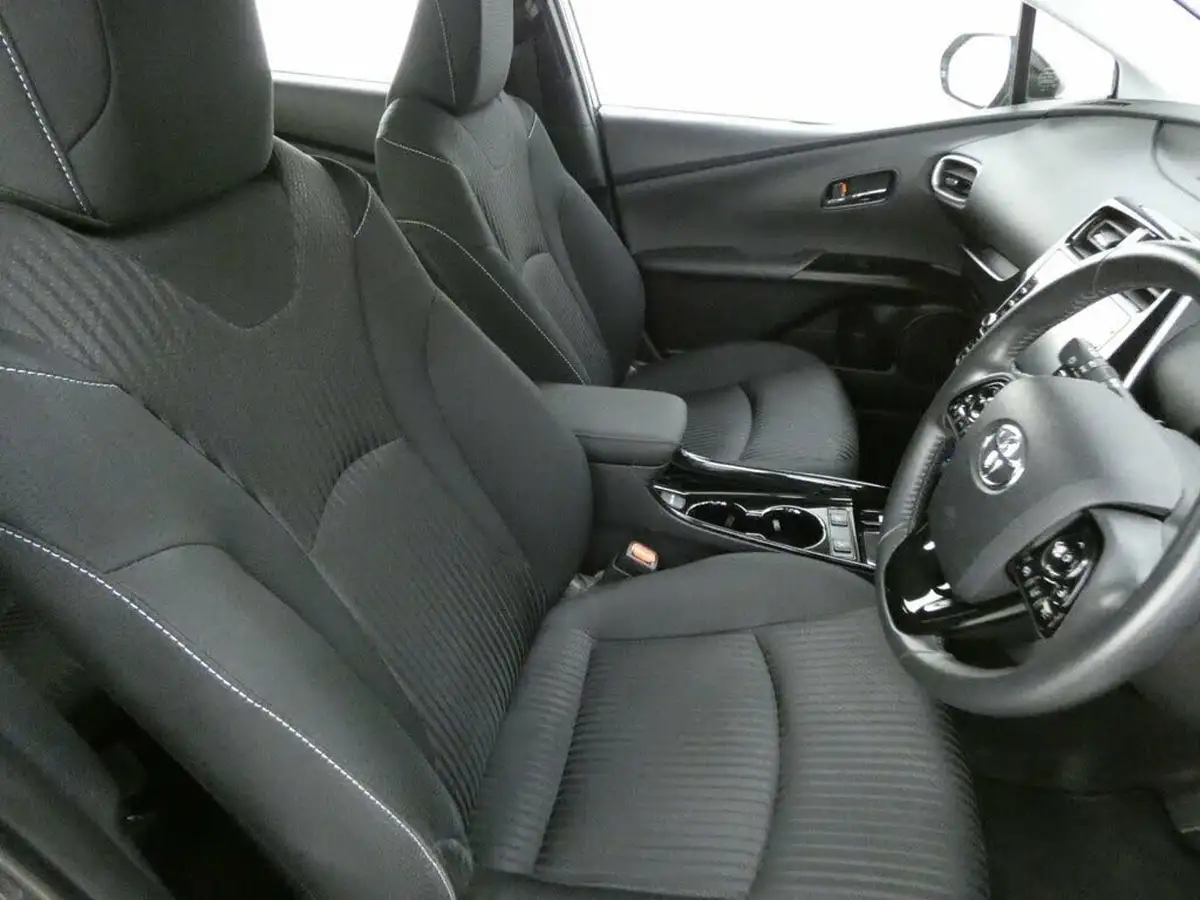 2022-toyota-prius-18-vvt-i-business-edition-plus-15in-alloys-cvt-big-11