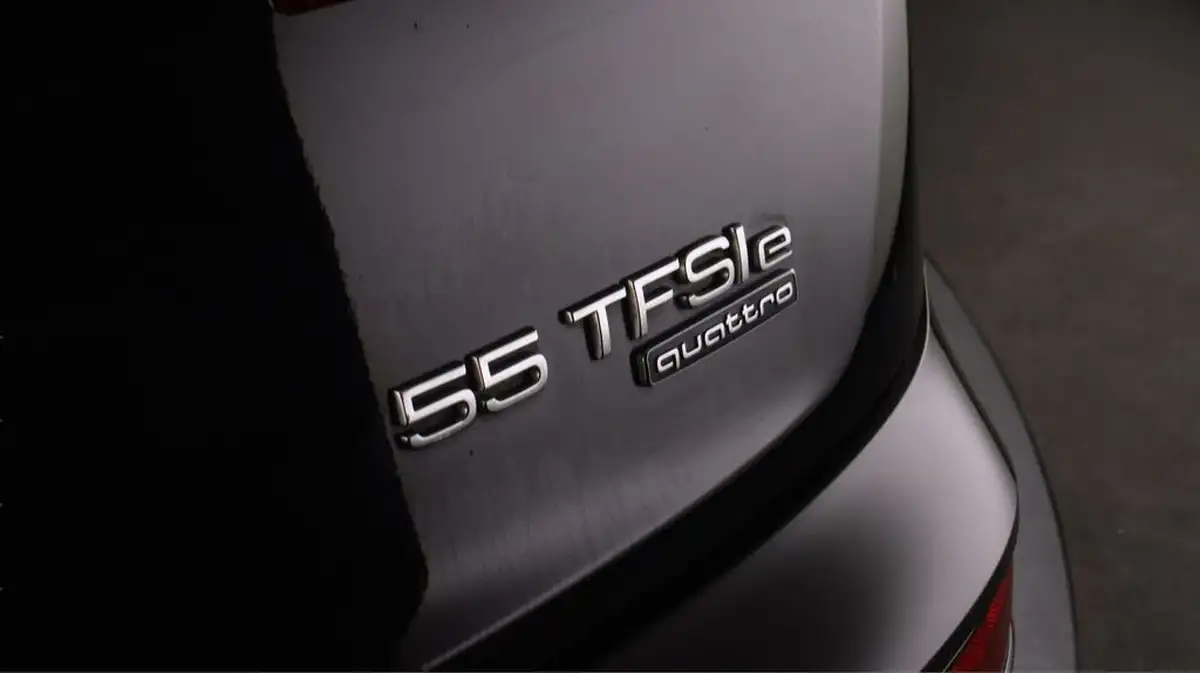 2020-audi-q5-20-55-tfsi-e-s-line-competition-big-22