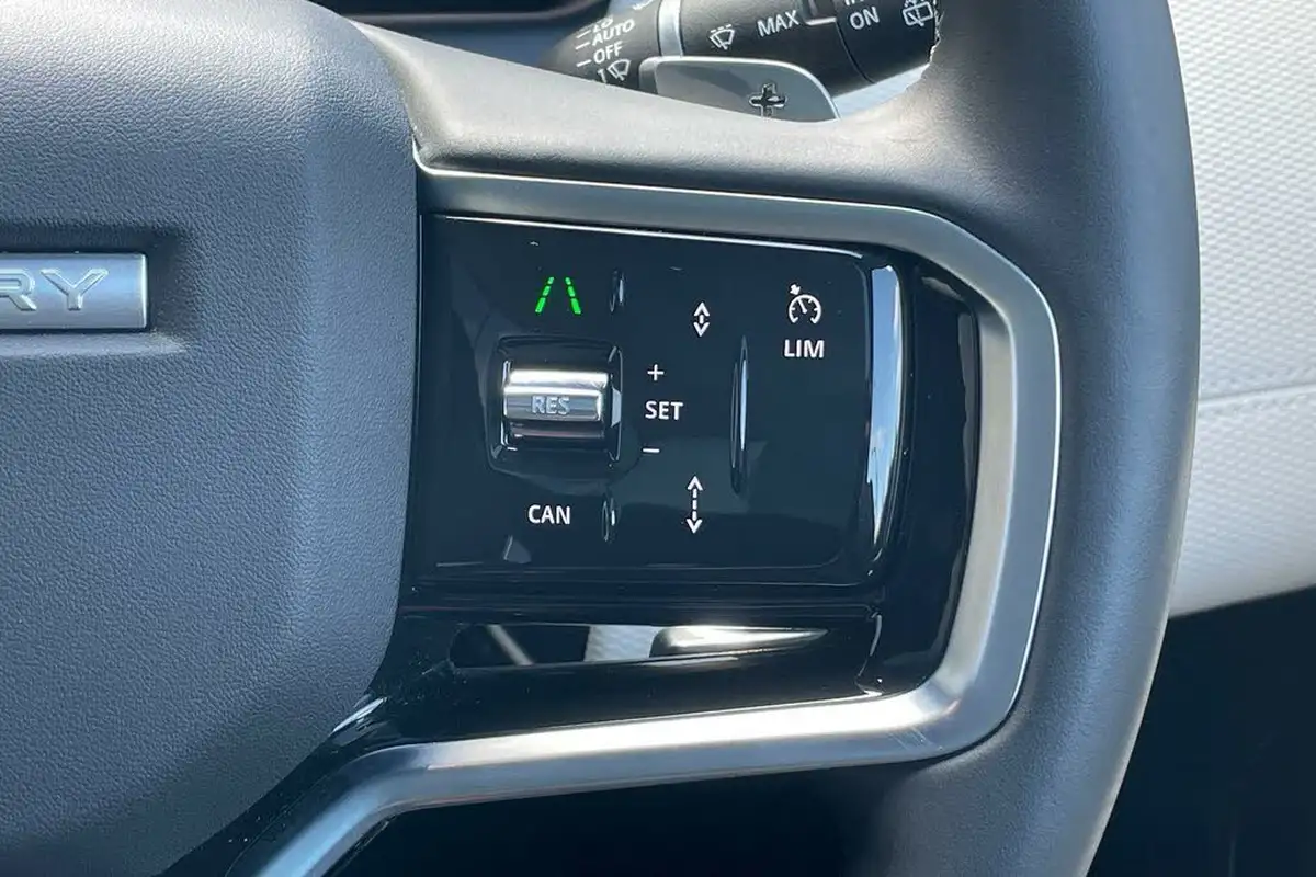 2024-land-rover-discovery-sport-15-p300e-dynamic-se-big-49