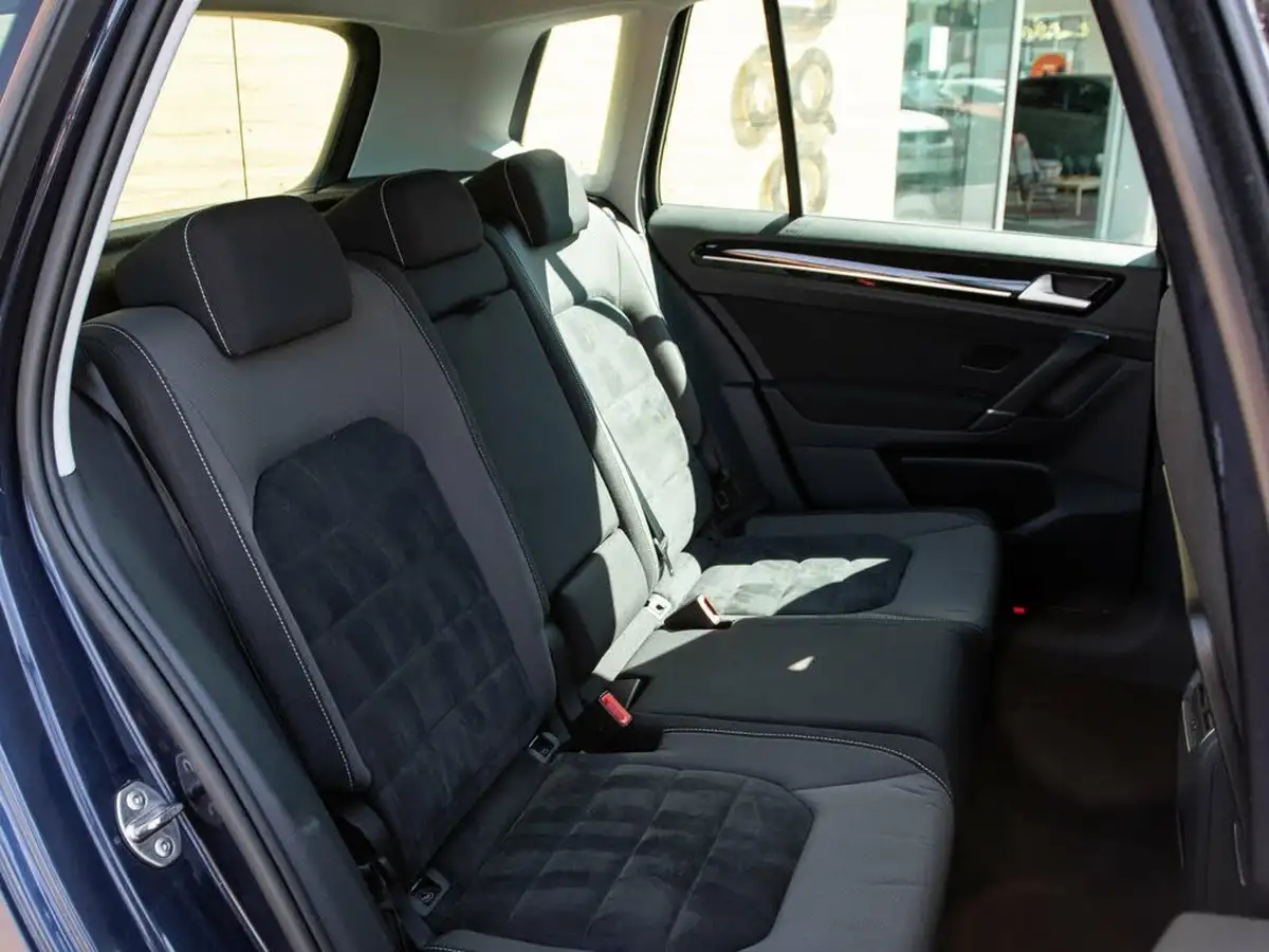 2014-volkswagen-golf-sv-20tdi-gt-big-31