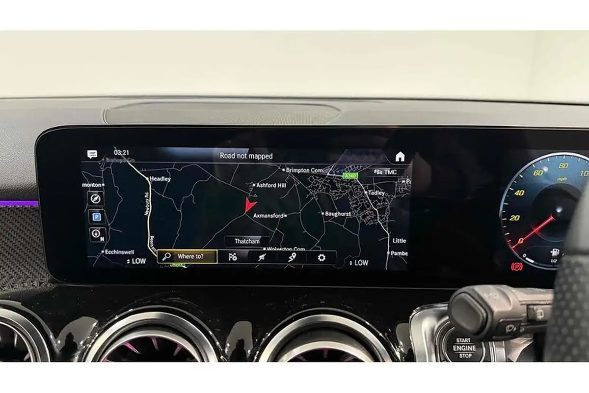 2021-mercedes-benz-glb-class-20d-glb200d-amg-line-premium-4matic-big-24