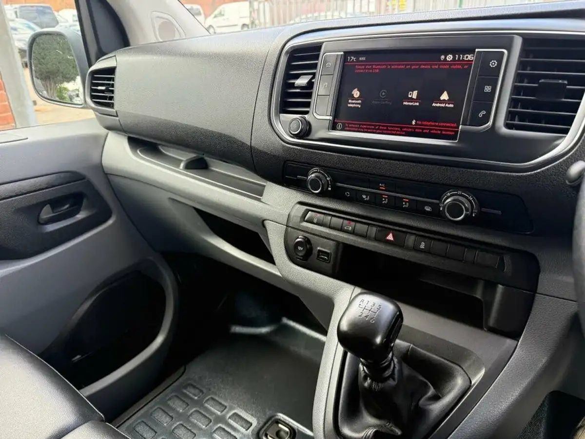 2019-citroen-dispatch-16bluehdi-x-m-1000-115pseu6-ss-big-21