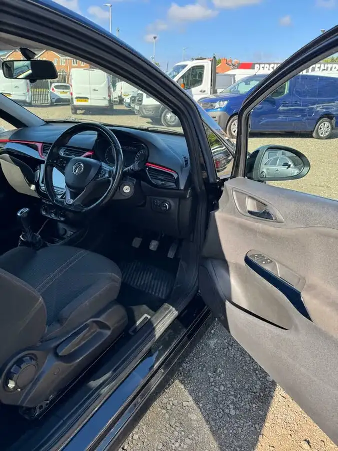 2017-vauxhall-corsa-14i-limited-edition-75ps-ecoflex-3d-big-42